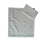 Sábana para cama de muñecas con almohada - Flores verdes