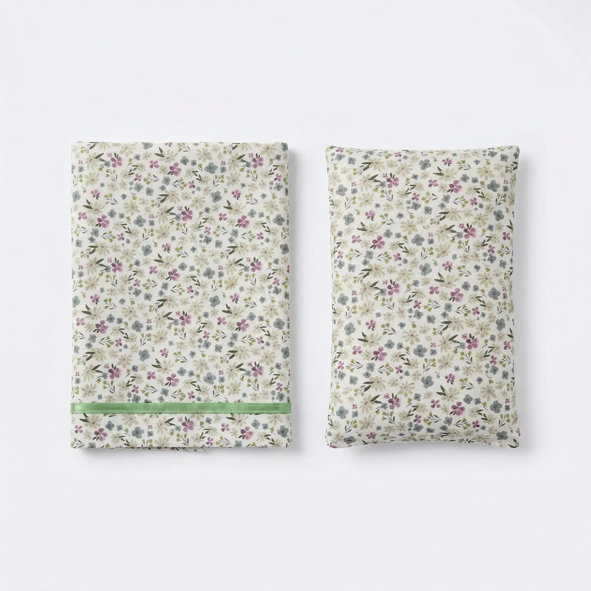 Sábana para cama de muñecas con almohada - Flores verdes