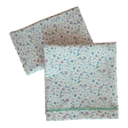 Sábana para cama de muñecas con almohada - Flores verdes